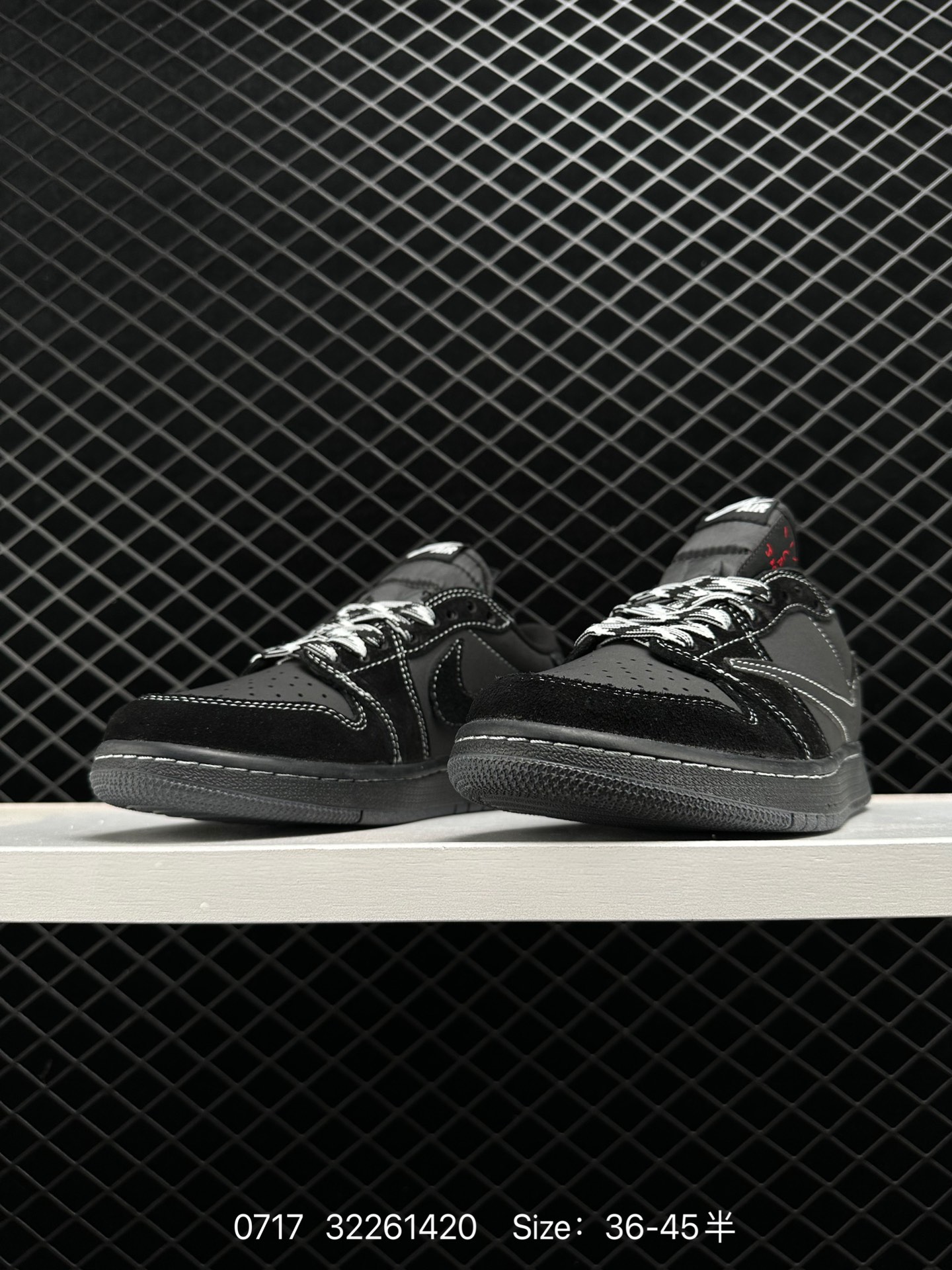 Travis Scott x Air Jordan 1 